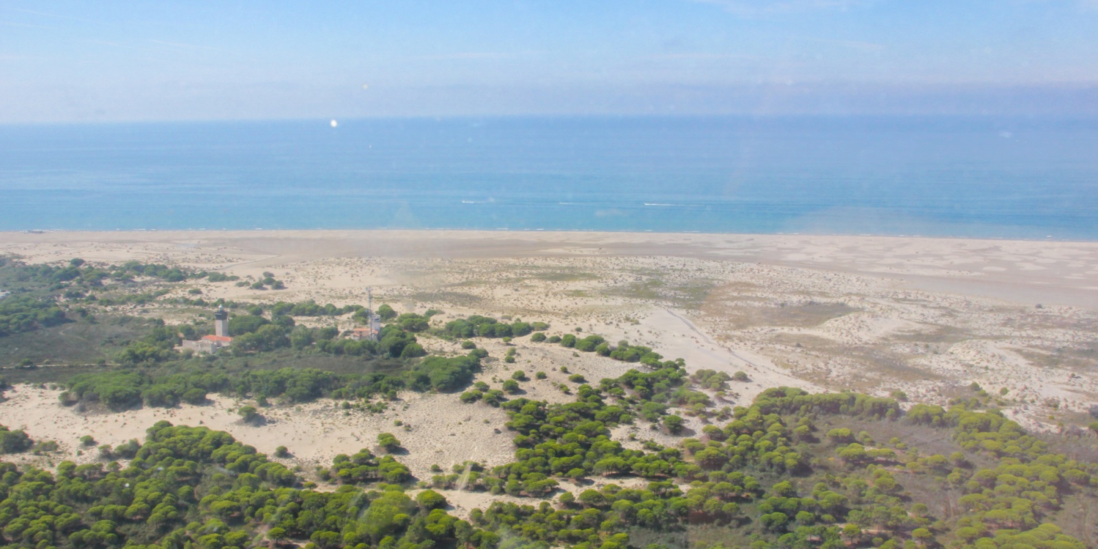 La Plage de l'Espiguette vue du ciel, prise en hélicoptère