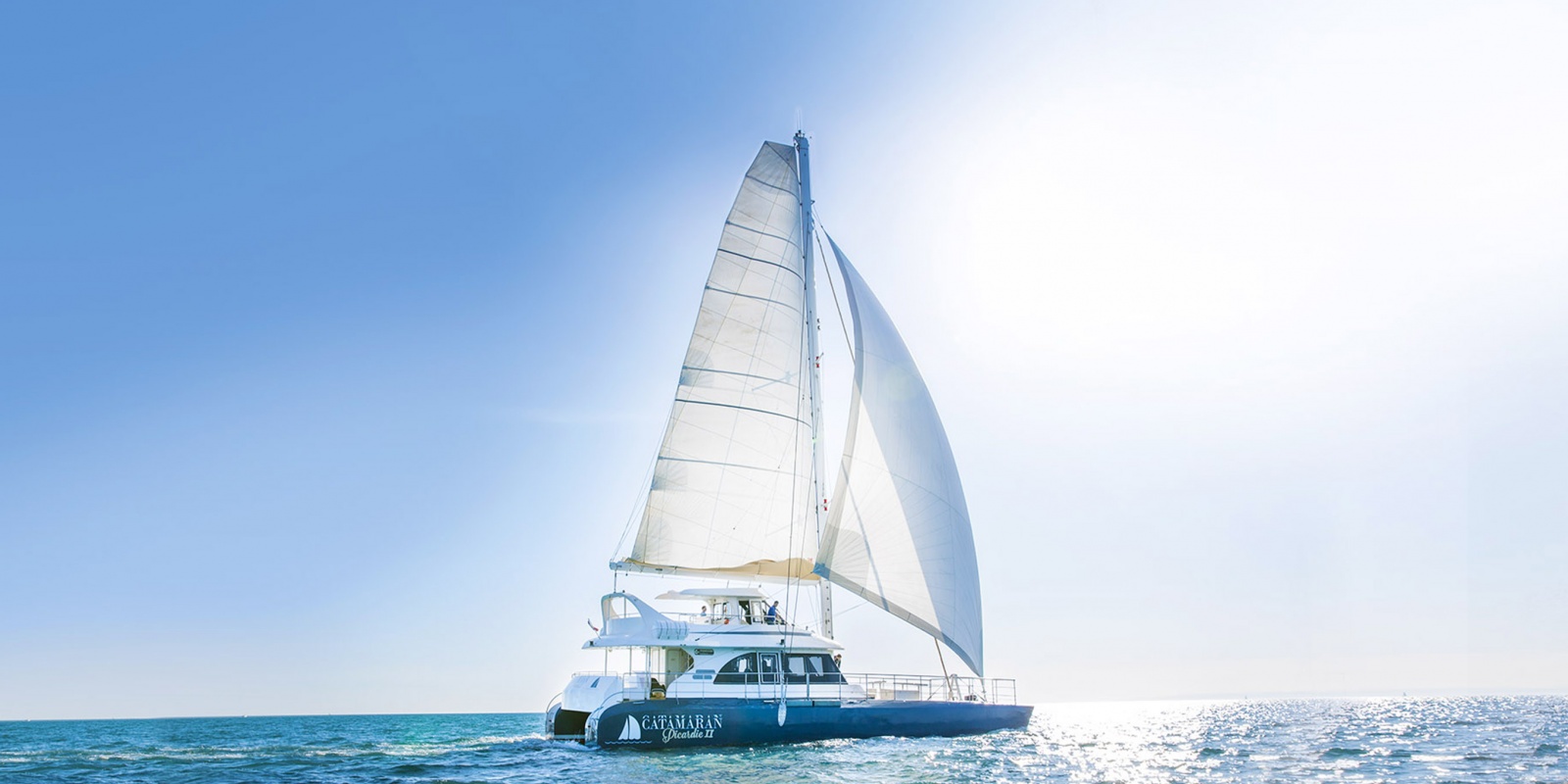 Balades sur le littoral Camarguais à bord du Catamaran Picardie II