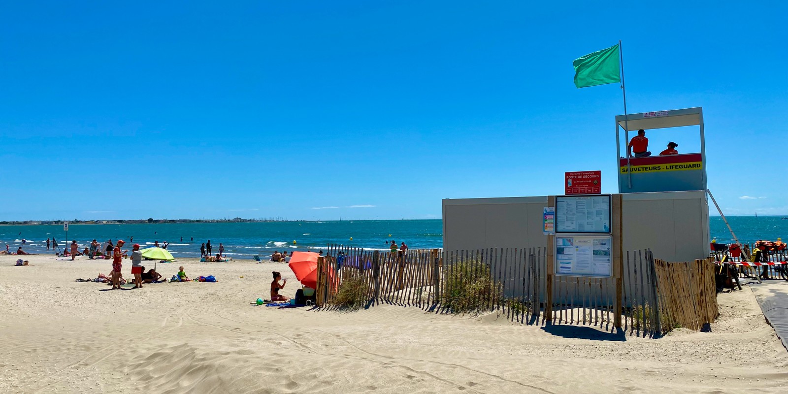 Poste de secours de la Rive Droite au Grau-du-Roi