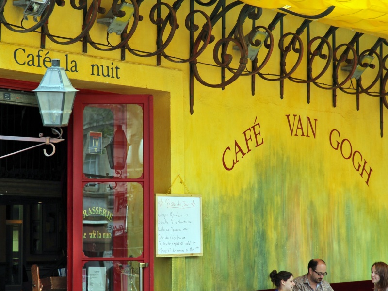 Café Van Gogh en Arles (crédit photo de Frank Eiffert @Unsplash)