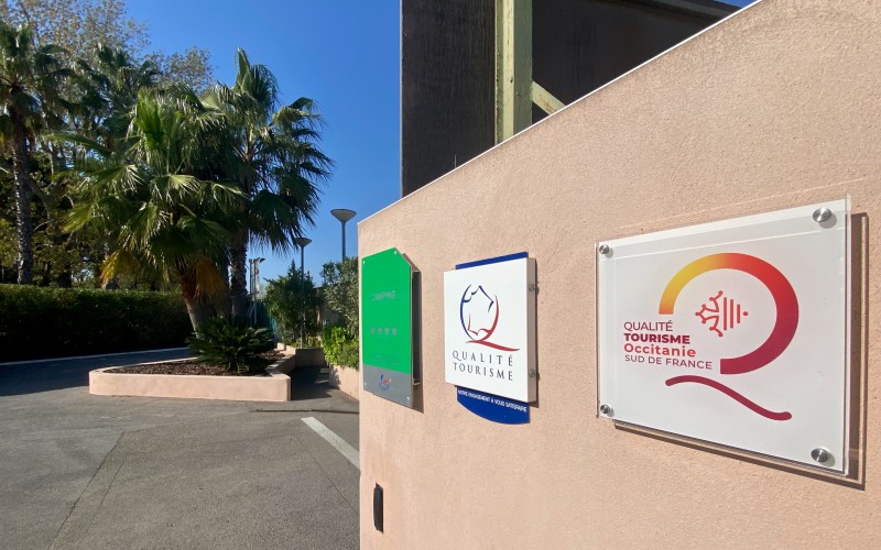 Photo des labels qualité du Camping Abri de Camargue