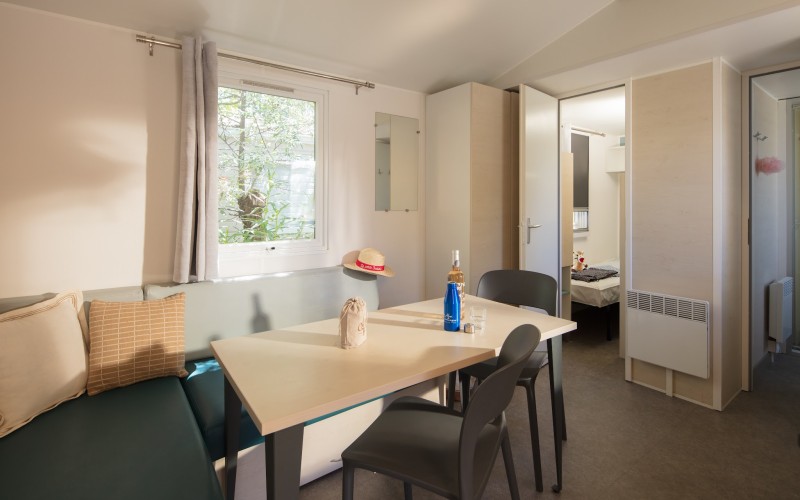 Mobil-home Grand Méditerranéen Confort 4 personnes, salon
