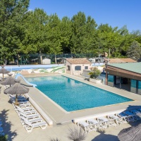 Place du village du camping, chacun profitera de son loisir ou d'un espace de détente au gré de ses envies